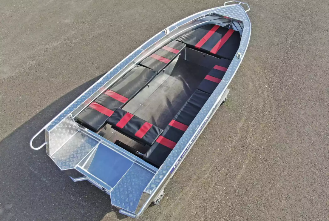 Алюминиевая лодка Wyatboat-390РМ увеличенный борт в Магнитогорске