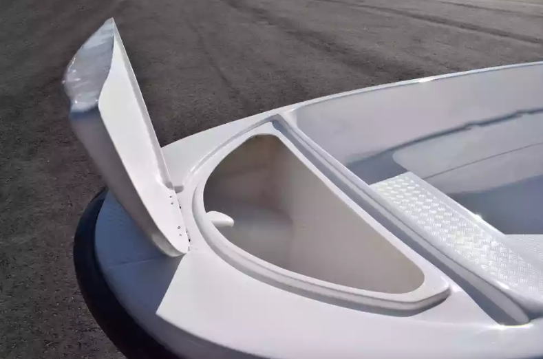 Стеклопластиковая лодка Пингвин (тримаран) в Магнитогорске