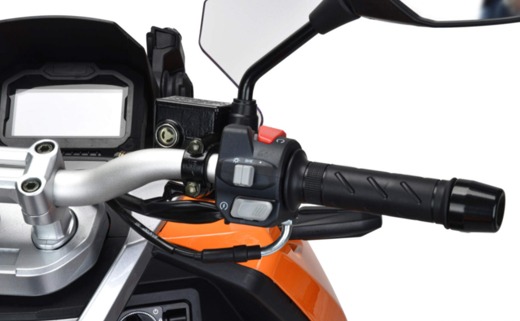 Скутер MOTOLAND (МОТОЛЕНД) T-MAX 150 в Магнитогорске