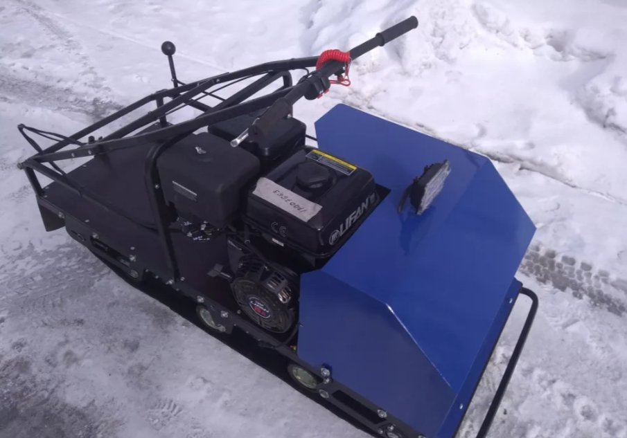 Мотобуксировщик AhtaR ЗИМА с реверсом (задний ход) в Магнитогорске