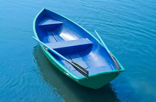 Стеклопластиковая лодка Дельфин в Магнитогорске