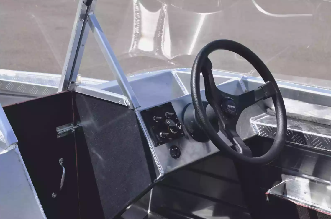 Алюминиевая лодка Wyatboat-390 DCM в Магнитогорске