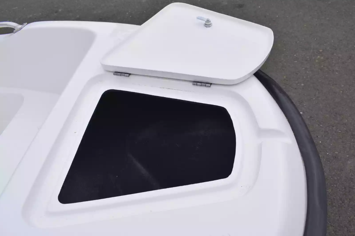 Стеклопластиковая лодка Пингвин New (тримаран) в Магнитогорске