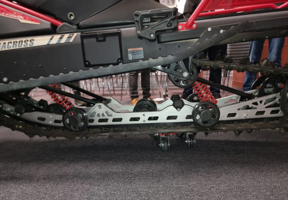 Снегоход AODES Siberiacross 1000 WT 508mm LCD 6.8 в Магнитогорске