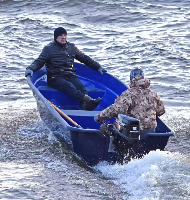 Стеклопластиковая лодка Neman-340 (тримаран) в Магнитогорске