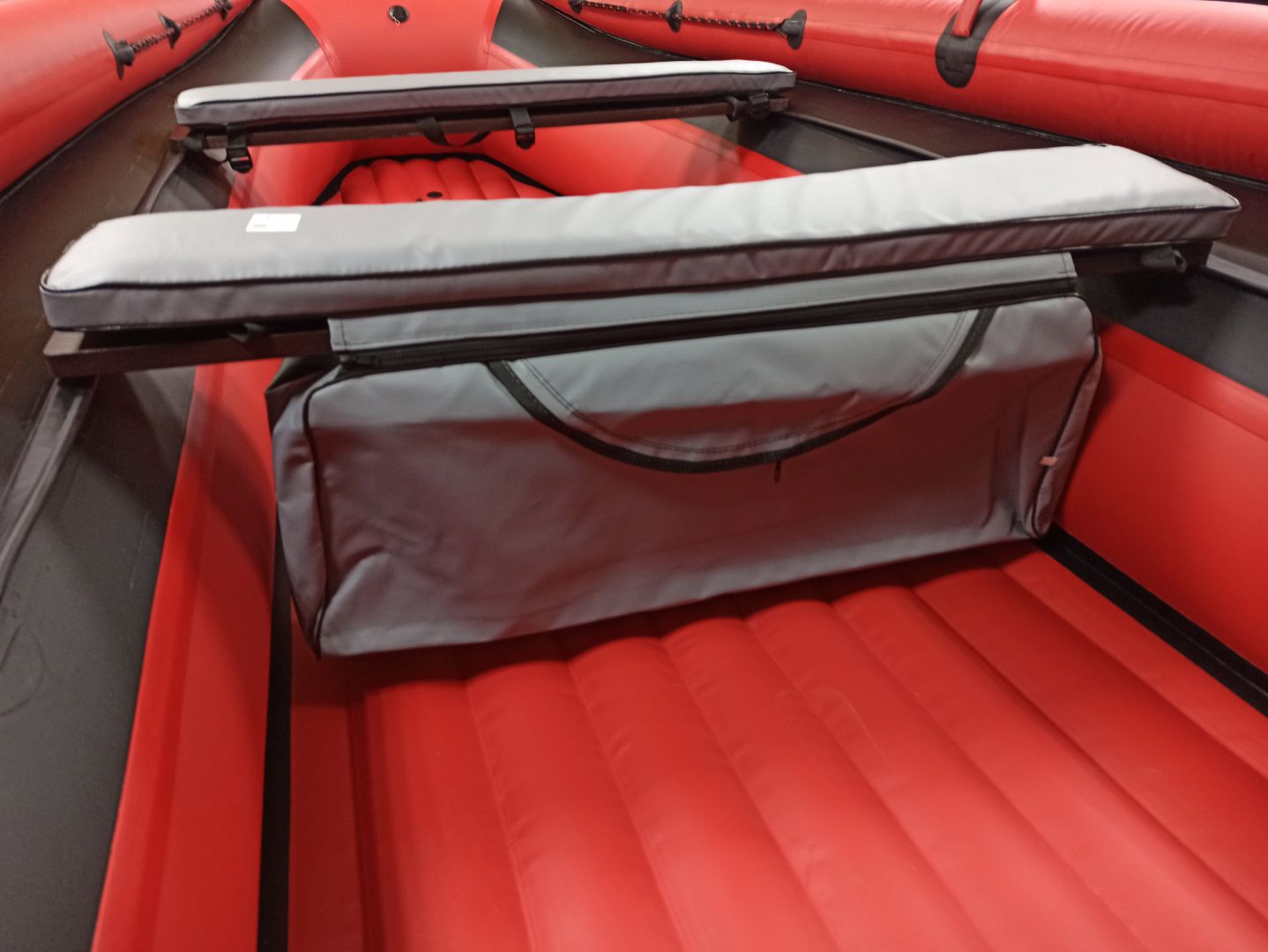 КОМПЛЕКТ МЯГКИХ НАКЛАДОК С СУМКОЙ ДЛЯ ЛОДОК 90Х20 СЕРЫЙ в Магнитогорске