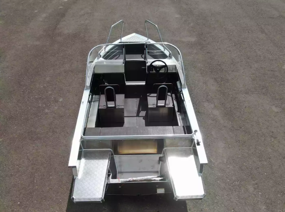 Алюминиевая лодка  Неман-400 DCM NEW в Магнитогорске