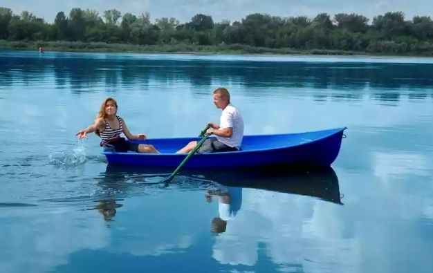 Стеклопластиковая лодка Дельфин в Магнитогорске