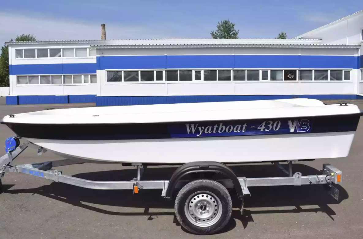Стеклопластиковая лодка Wyatboat 430 тримаран в Магнитогорске