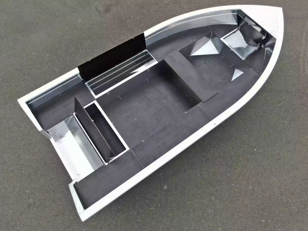 Алюминиевая лодка  Неман-420 в Магнитогорске