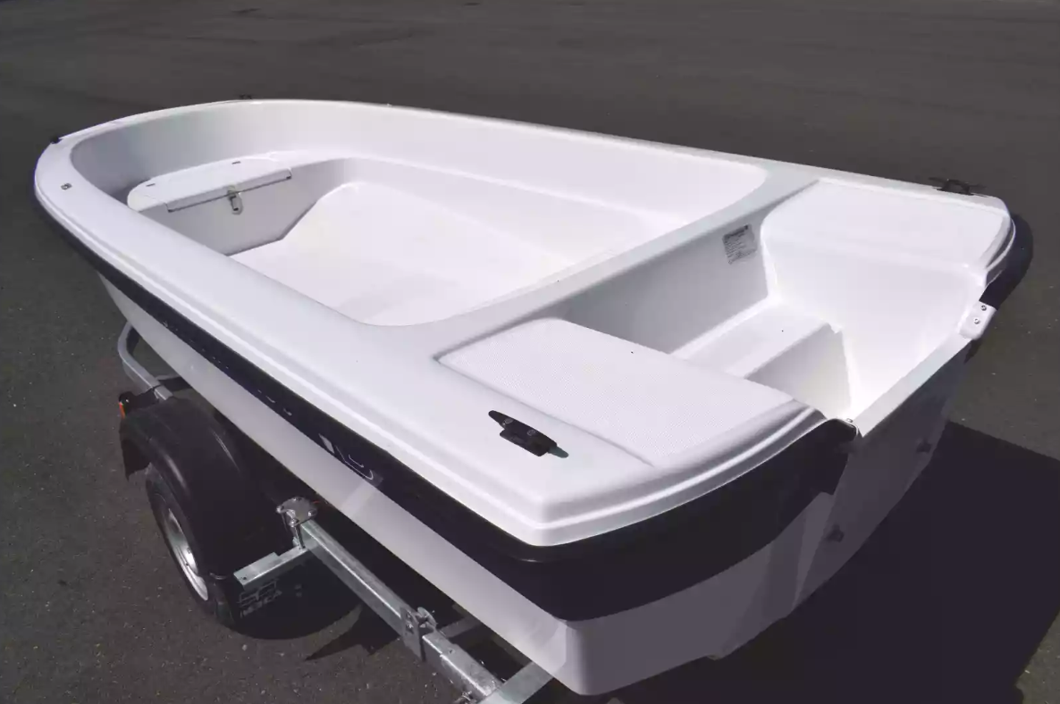 Стеклопластиковая лодка Wyatboat 430 тримаран в Магнитогорске