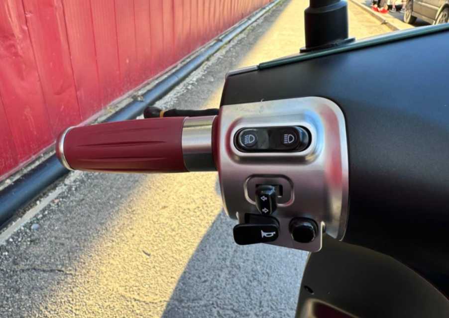 Скутер PROMAX Miami 240 (49) в Магнитогорске