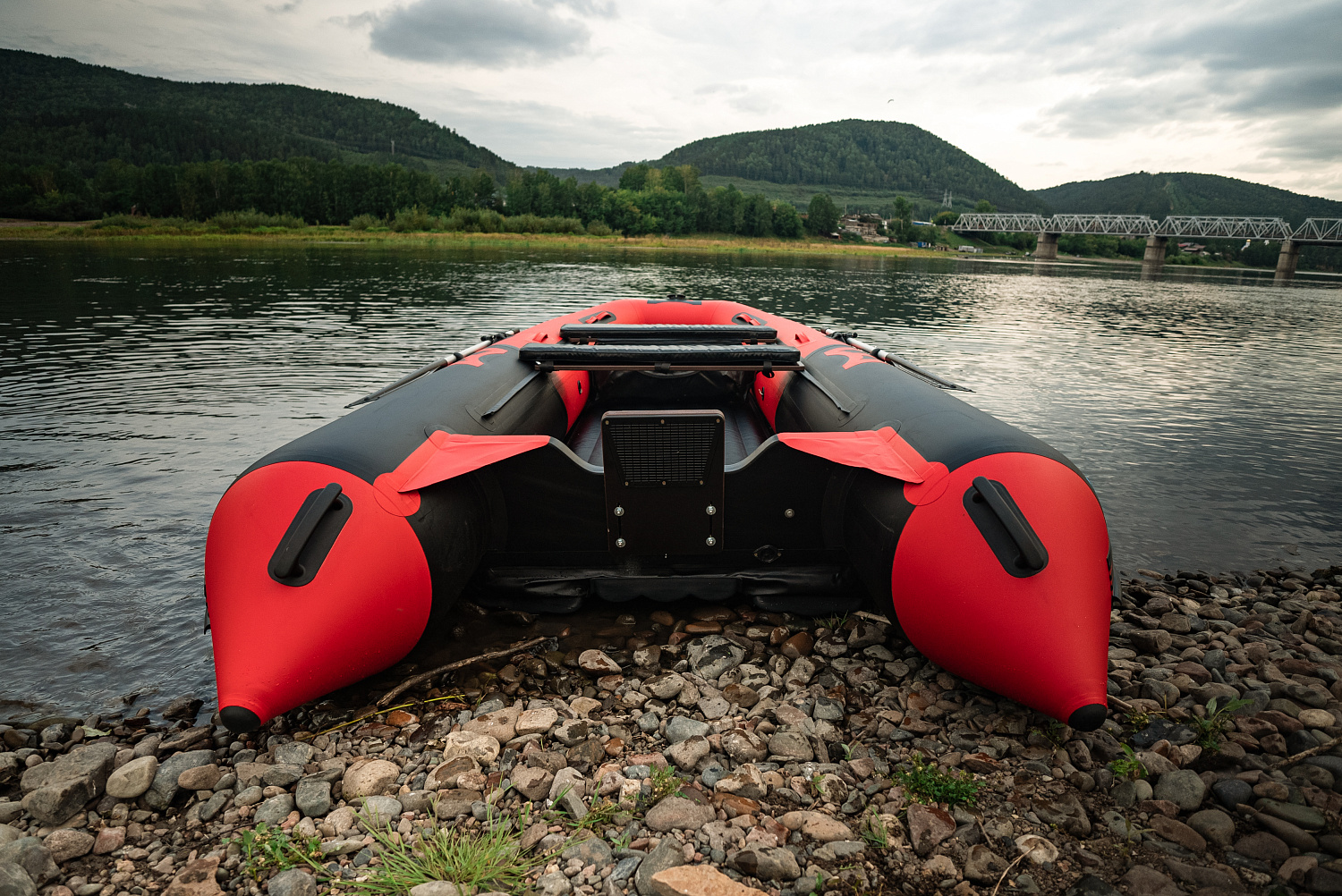 Лодка MISHIMO RIVER JET 400 под водомет в Магнитогорске