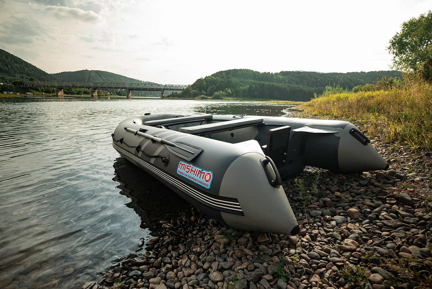 Лодка MISHIMO RIVER JET 390 под водомет в Магнитогорске