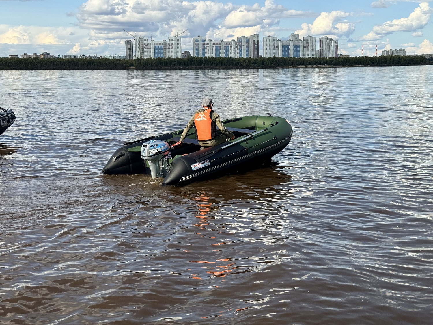 Лодка MISHIMO BIG FLOOR 380 в Магнитогорске