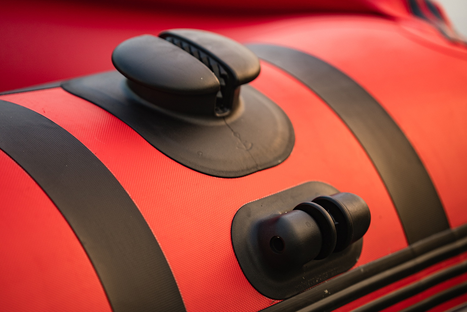 Лодка MISHIMO RIVER FJET PRO 410  под водомет в Магнитогорске