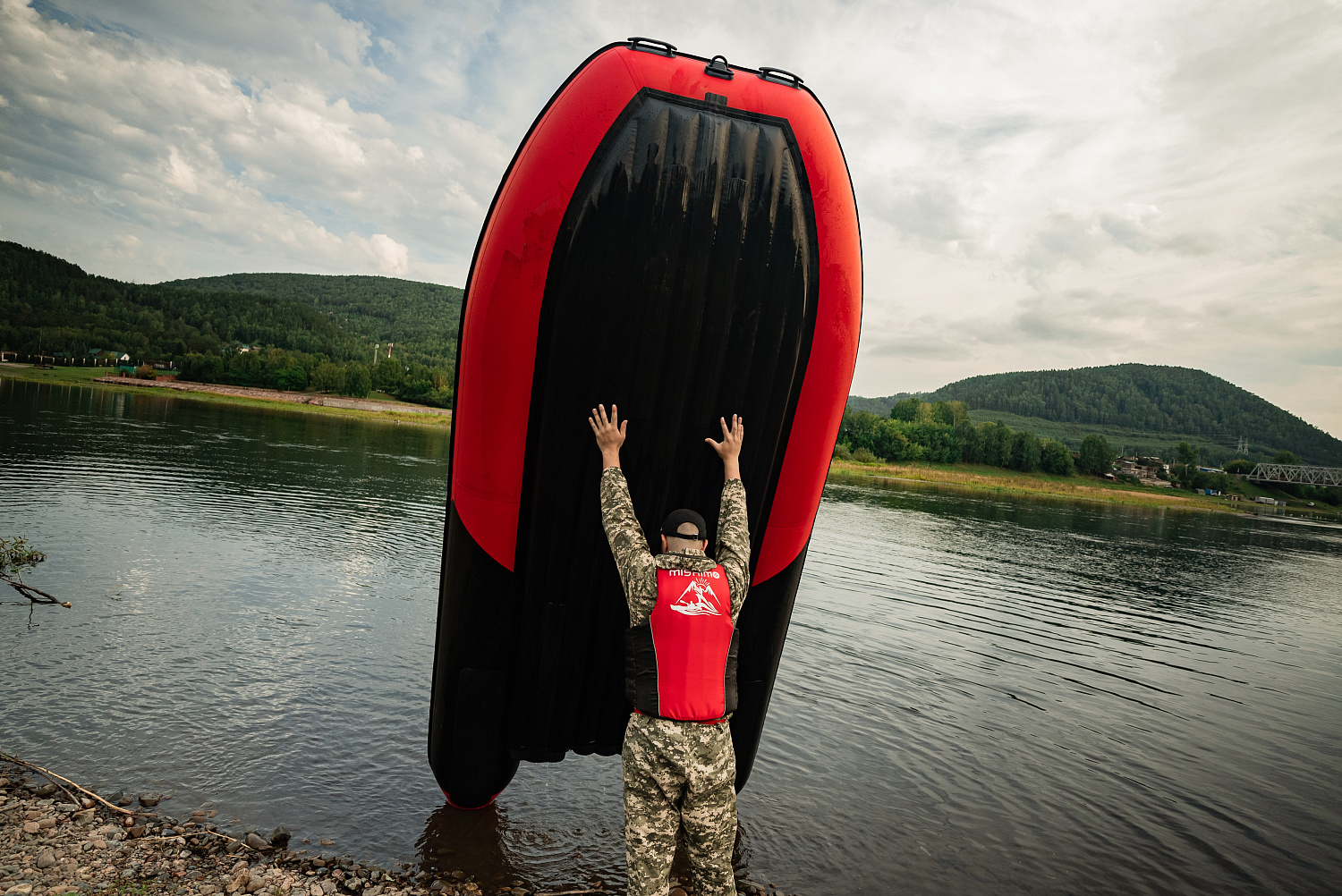 Лодка MISHIMO RIVER FJET PRO 410  под водомет в Магнитогорске