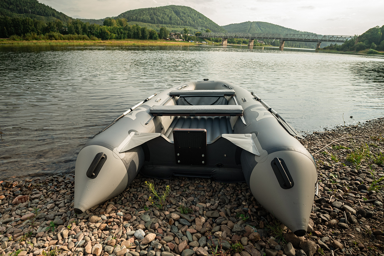 Лодка MISHIMO RIVER JET 390 под водомет в Магнитогорске