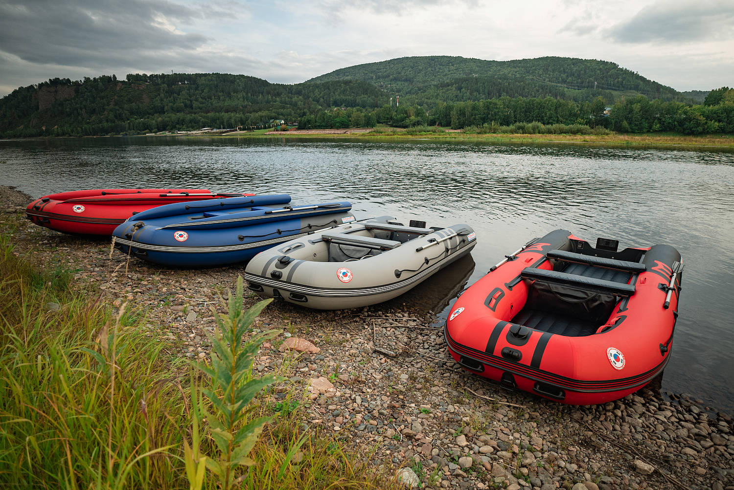 Лодка MISHIMO RIVER FJET PRO 410  под водомет в Магнитогорске